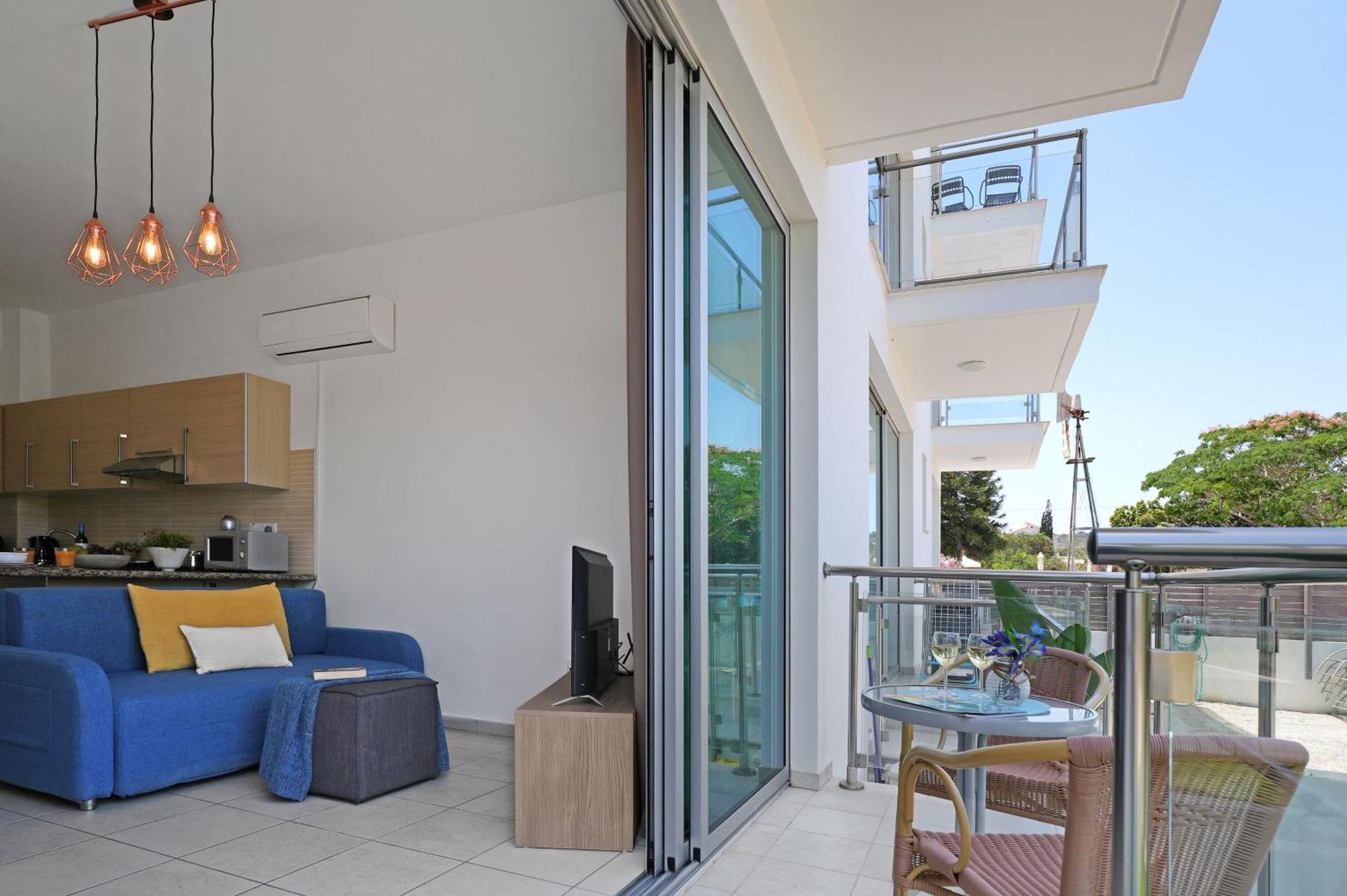 Meryl - Coralli Beachfront Apartment Protaras Exteriör bild