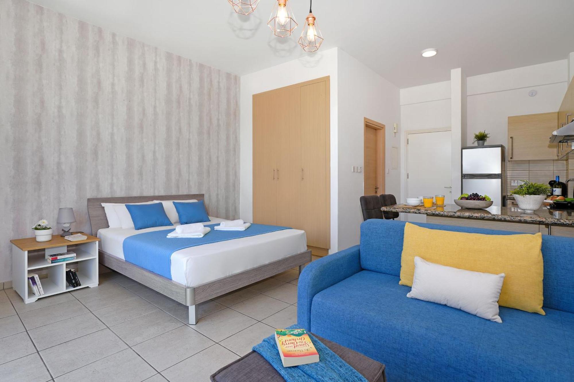 Meryl - Coralli Beachfront Apartment Protaras Exteriör bild